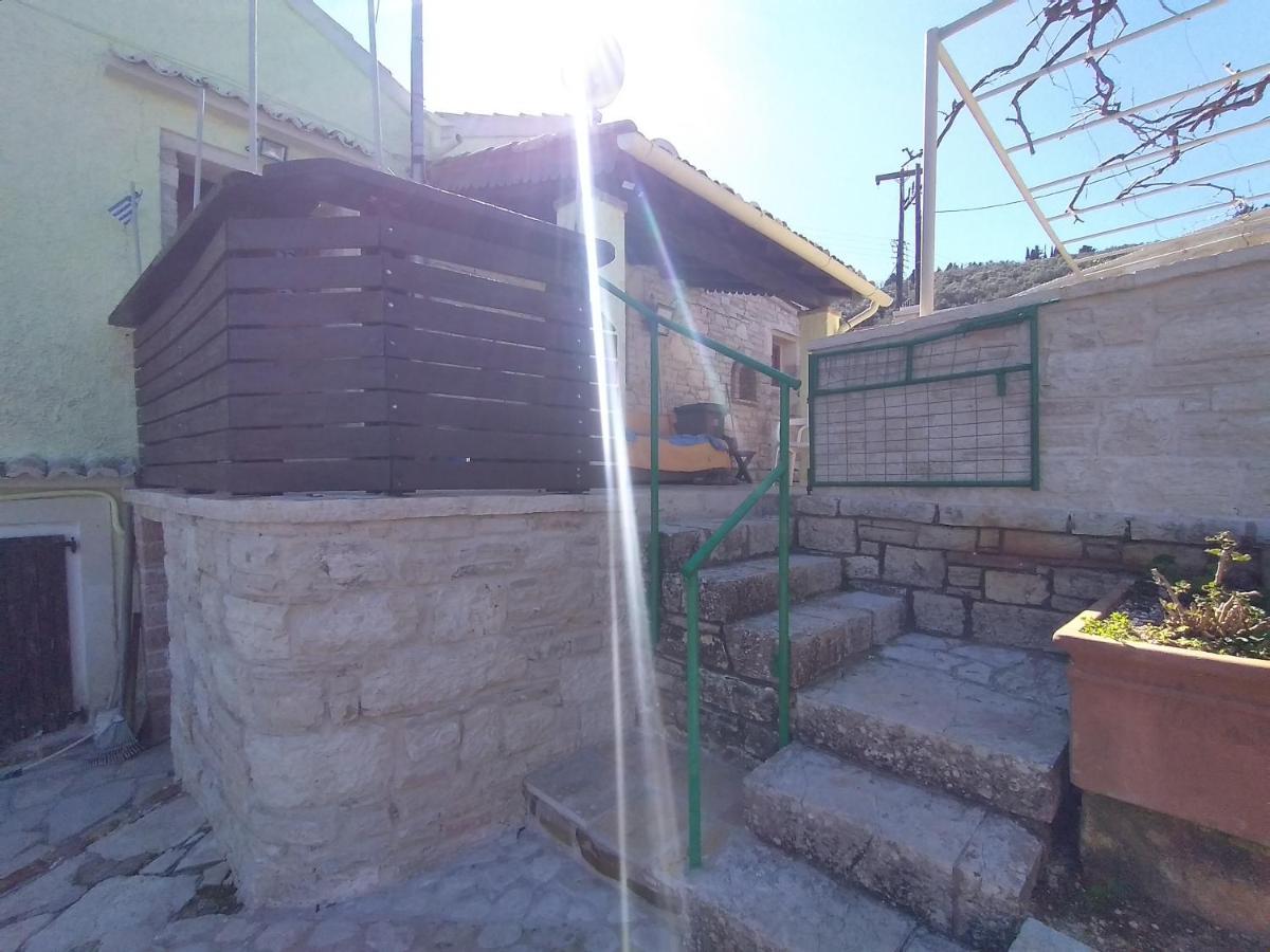 Stonemakers Hide Villa Karyotikon Bagian luar foto